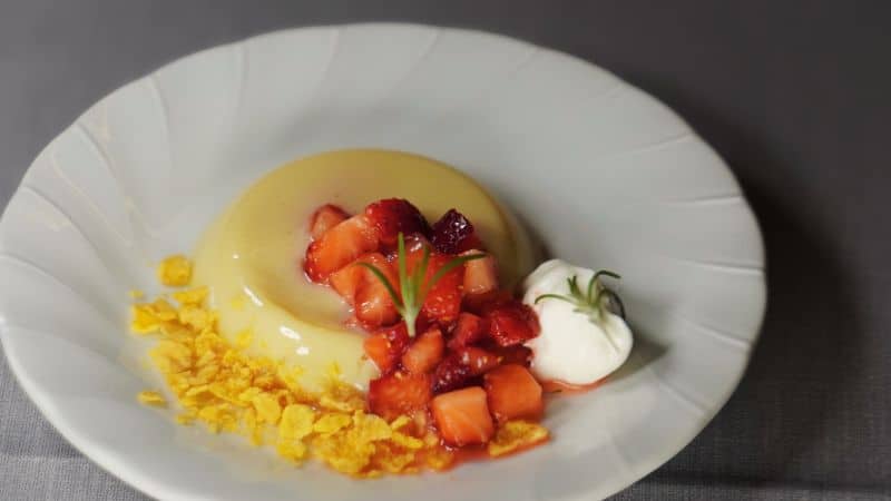 ババロア風プリンパフェ 植物性素材のデザート